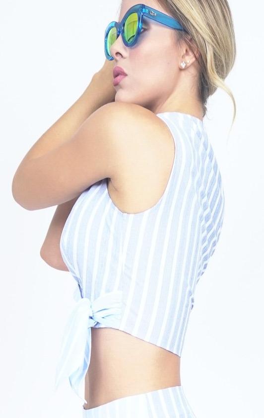 FLIRTY TOP